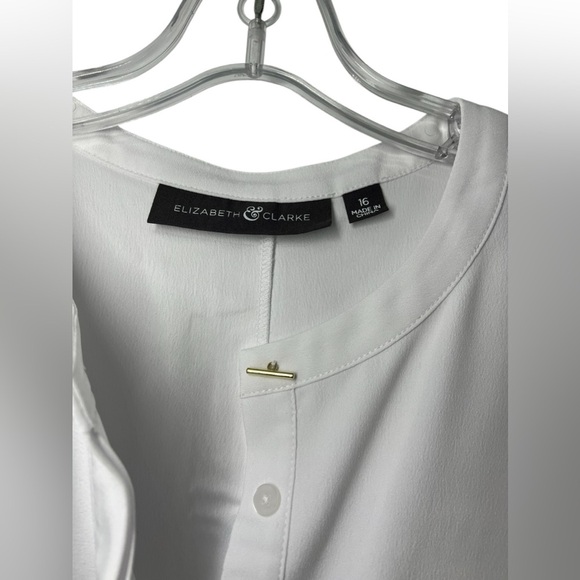 NWOT Elizabeth & Clarke Collarless and Sleeveless Button Down White Blouse 16 - Picture 2 of 4